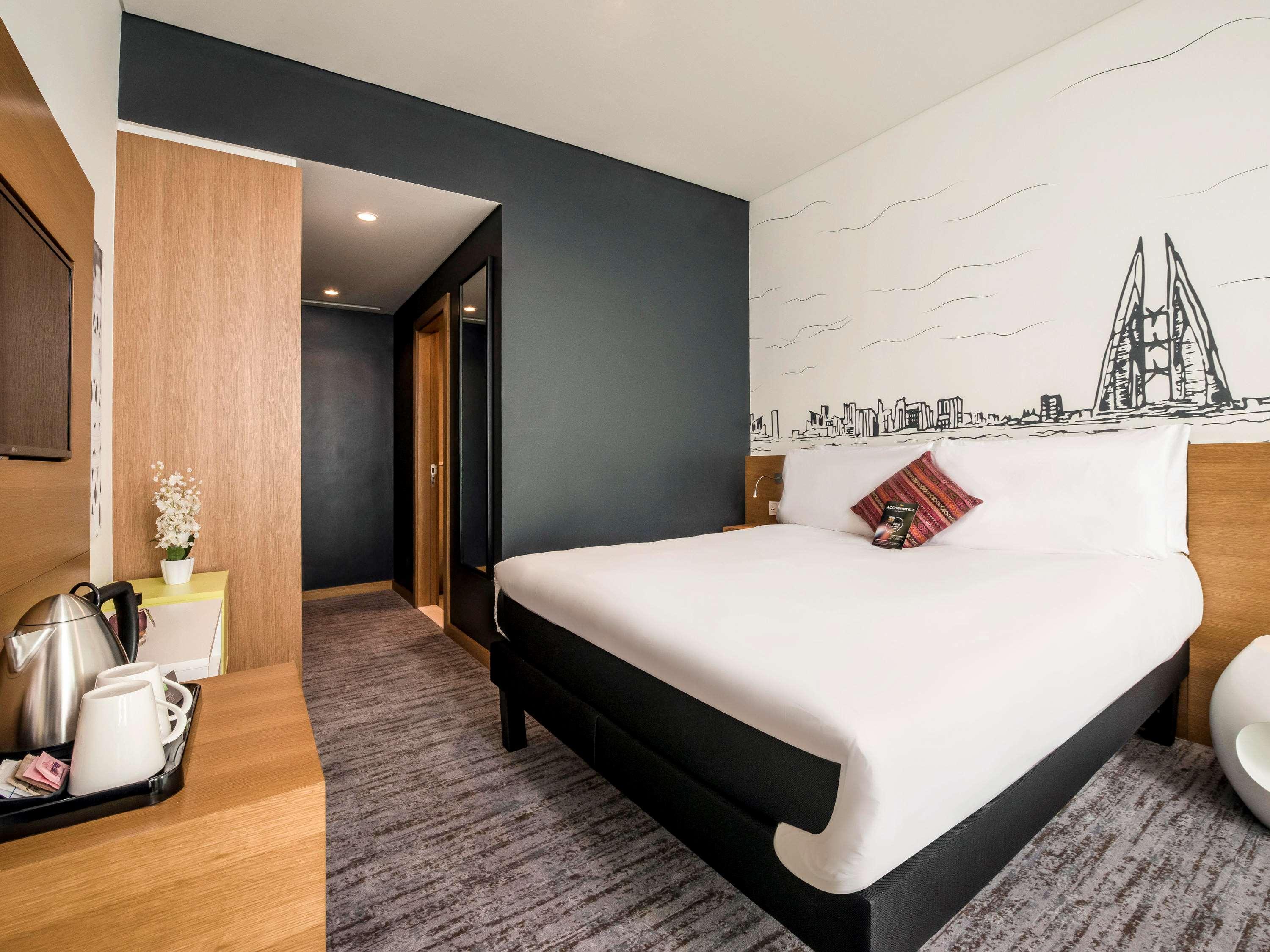 Готель Ibis Styles Manama Diplomatic Area Екстер'єр фото