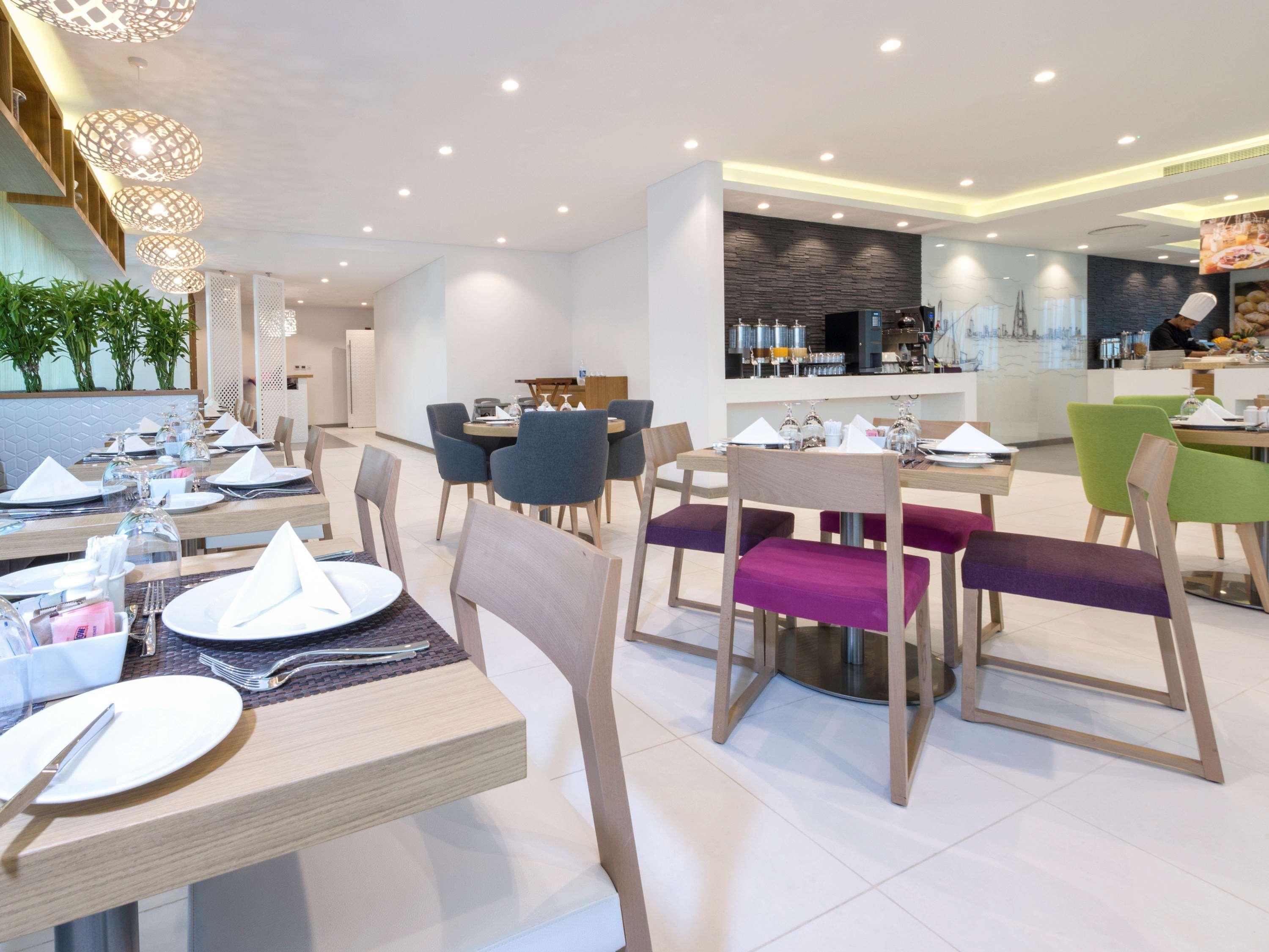 Готель Ibis Styles Manama Diplomatic Area Екстер'єр фото