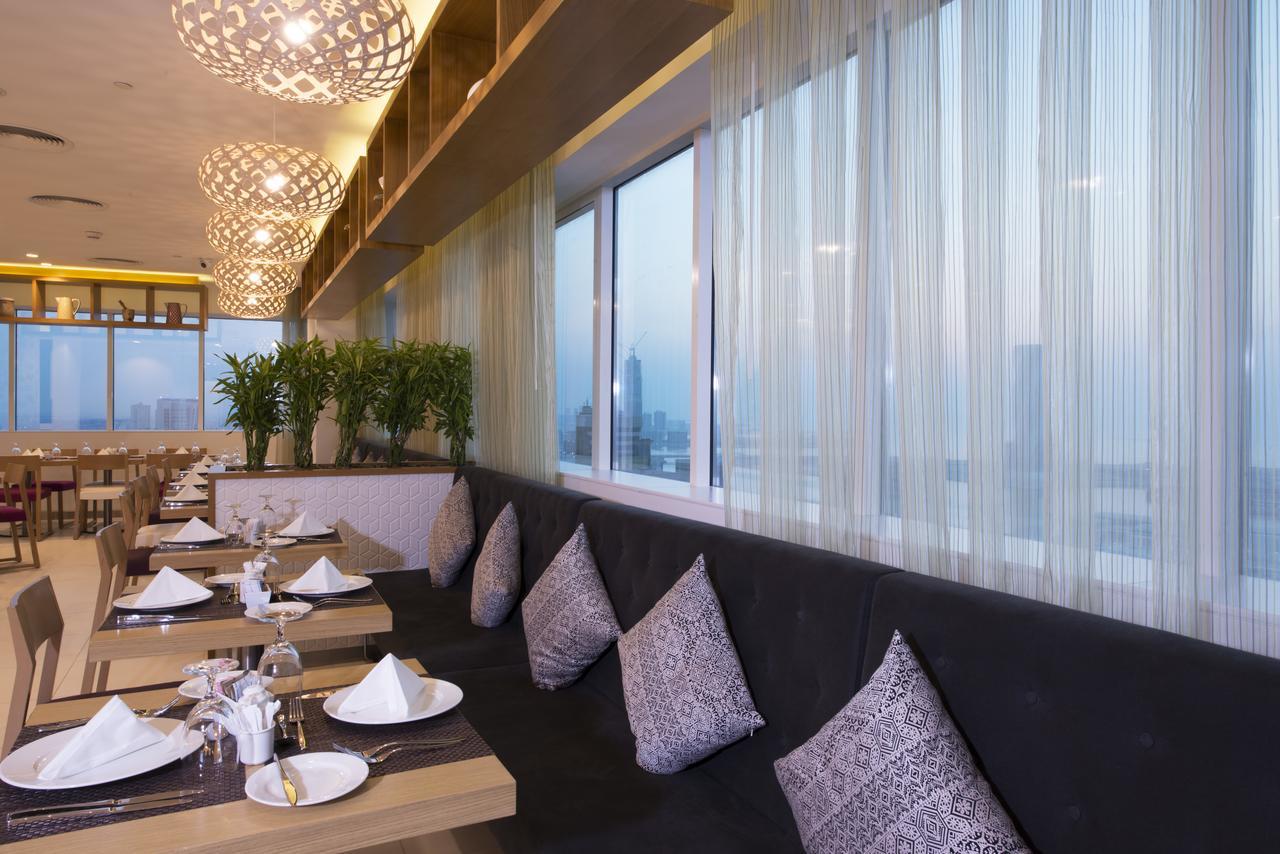 Готель Ibis Styles Manama Diplomatic Area Екстер'єр фото