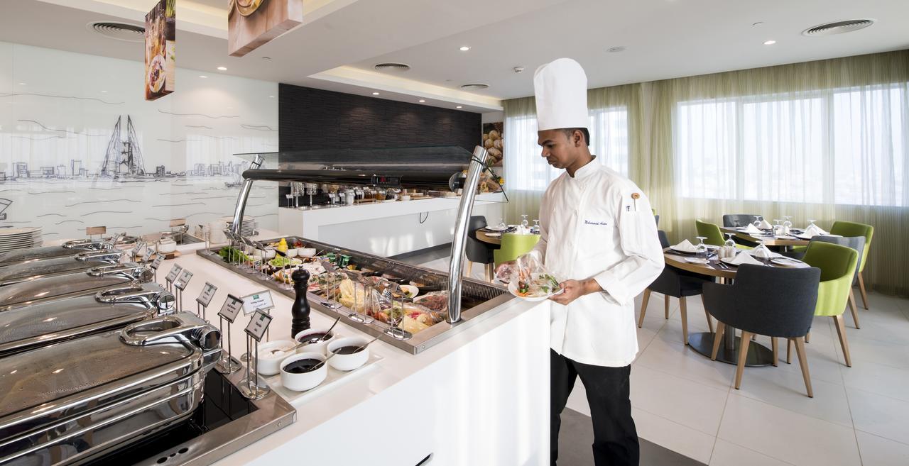 Готель Ibis Styles Manama Diplomatic Area Екстер'єр фото