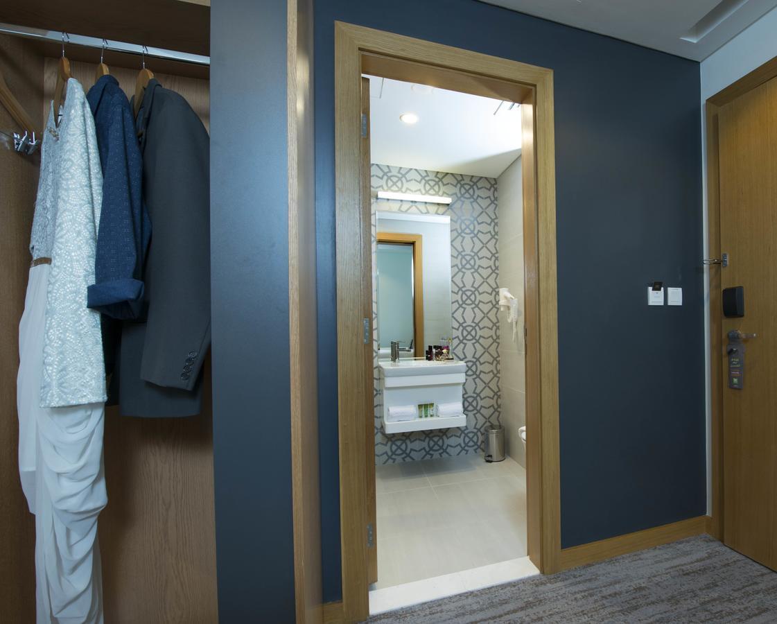 Готель Ibis Styles Manama Diplomatic Area Екстер'єр фото